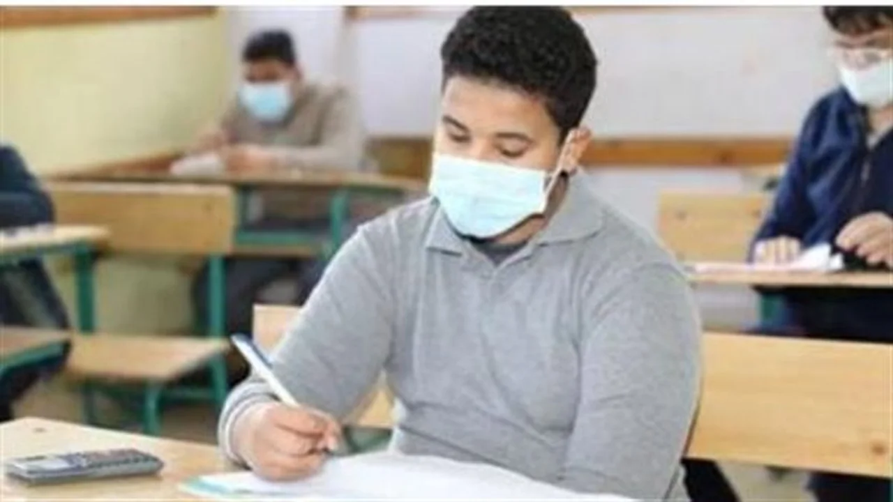 بنسبة نجاح 80.25%.. محافظ الإسماعيلية يعتمد نتيجة الشهادة الإعدادية لعام 2026